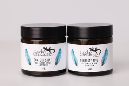 Comfort salve with comfrey, arnica and hypericum, two jars